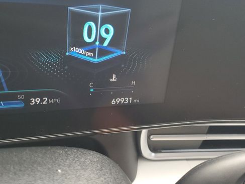 Used 2022 Hyundai Elantra Limited image 21