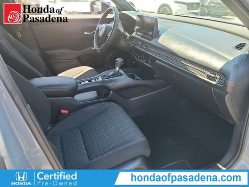 Certified 2025 Honda HR-V Sport image 21