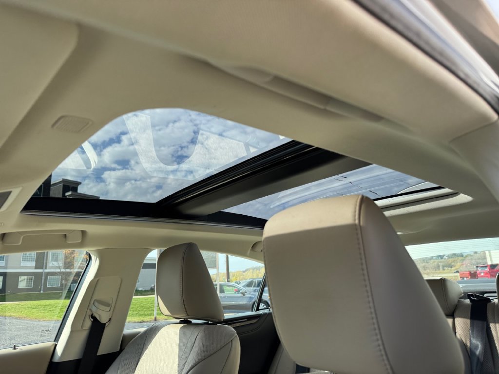 Used 2019 Lexus ES 350 w/ Accessory Package 2 FWD image 31