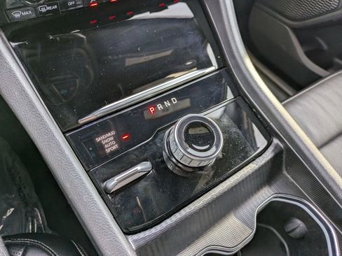 Used 2024 Jeep Grand Cherokee L Limited w/ Luxury Tech Group II image 12