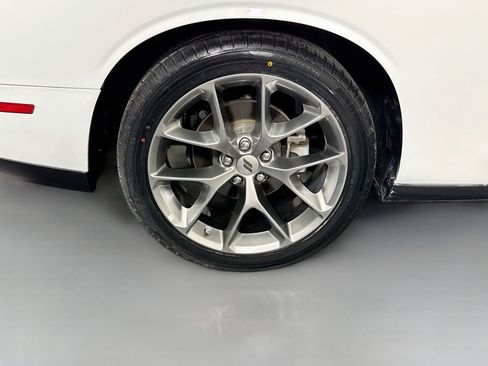 Used 2022 Dodge Challenger GT RWD image 31