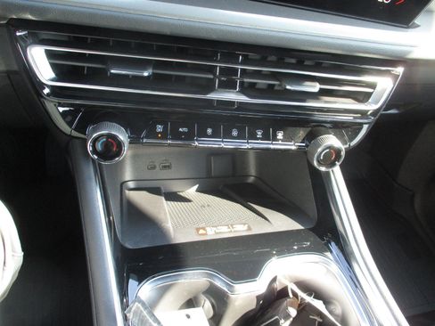 New 2026 Chevrolet Traverse LT w/ Driver Confidence Package image 17