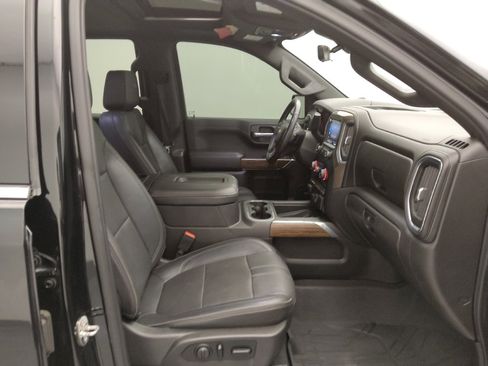 Used 2020 Chevrolet Silverado 1500 High Country w/ Technology Package image 21