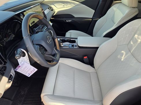 New 2026 Lexus RX 350 w/ Convenience Package image 10
