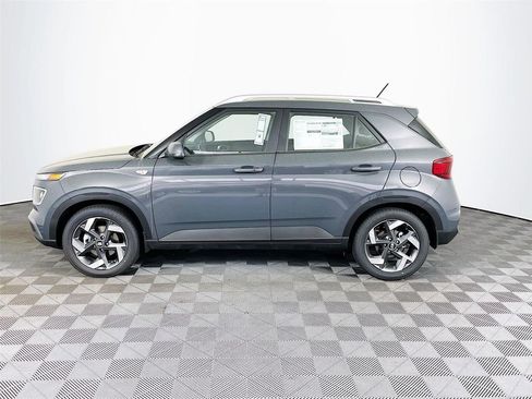 New 2026 Hyundai Venue SEL FWD image 3