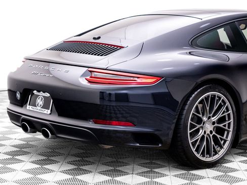Certified 2017 Porsche 911 Carrera RWD image 33