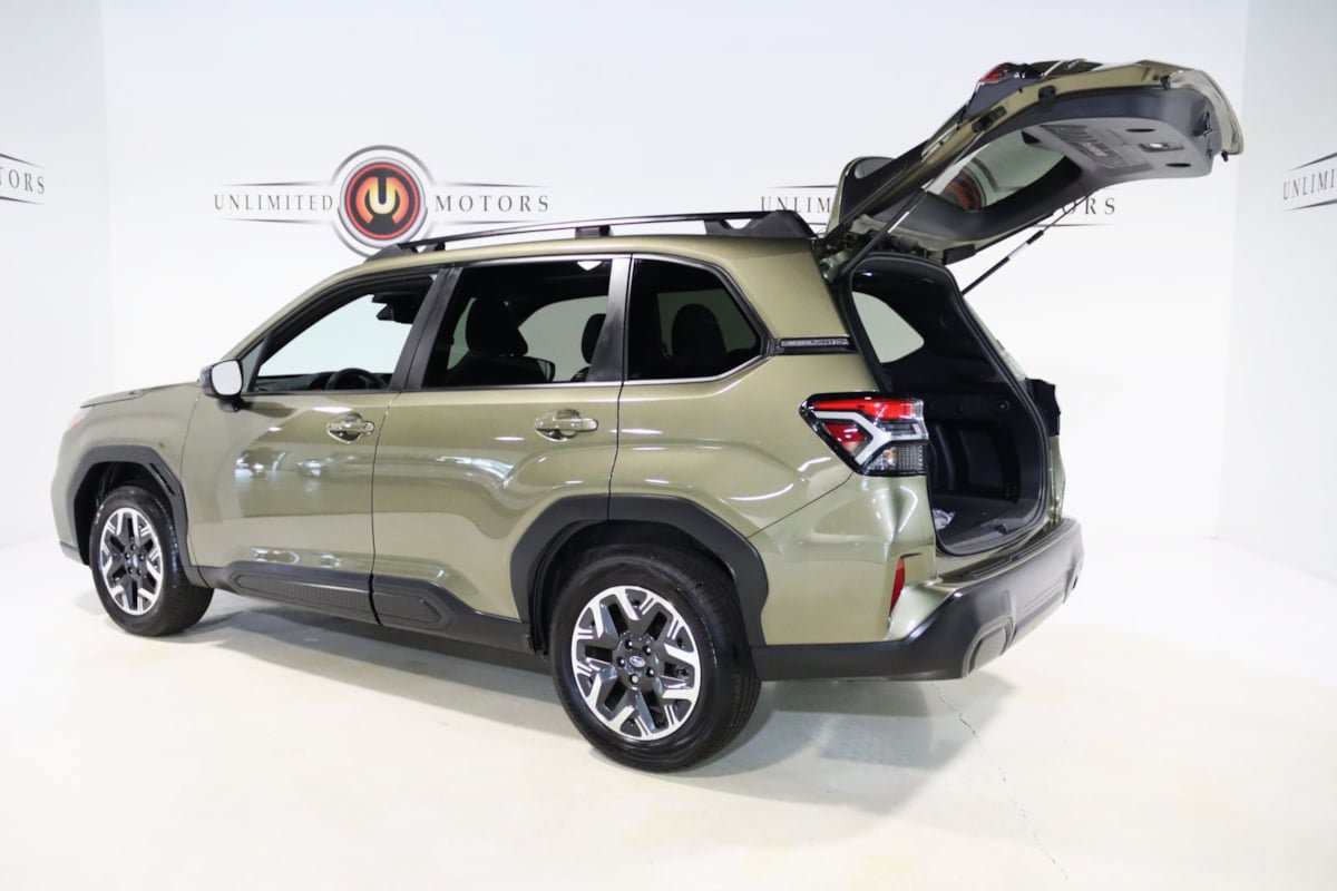Used 2026 Subaru Forester Premium AWD/4WD image 28