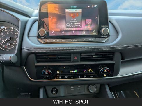 Certified 2025 Nissan Rogue SV image 17