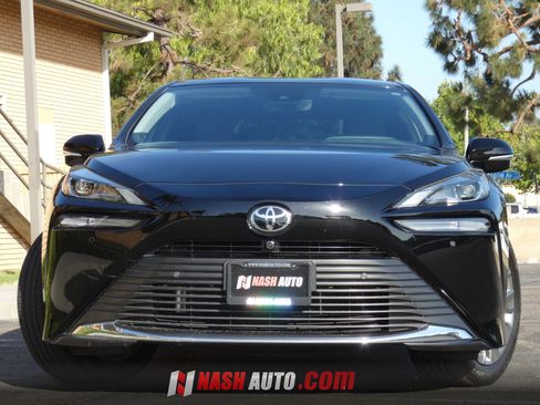 Used 2023 Toyota Mirai w/ Advanced Technology Package RWD image 17