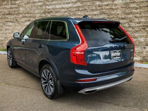 Used 2021 Volvo XC90 T6 Momentum w/ Protection Package image 8