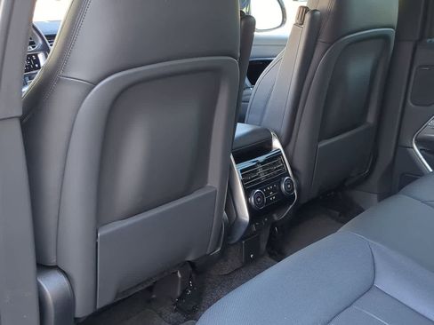Used 2023 Land Rover Range Rover SE image 17