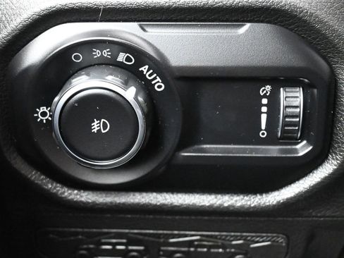 Certified 2024 Jeep Wrangler Sport S image 24