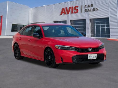 Used 2025 Honda Civic Sport image 3