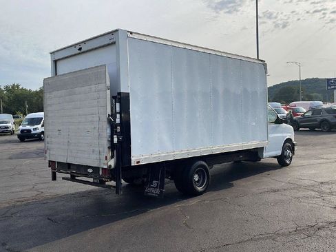 Used 2021 Chevrolet Express 4500 Extended w/ Power Convenience Package RWD image 5