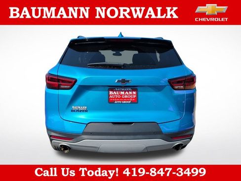 Used 2024 Chevrolet Blazer LT w/ Convenience Package FWD image 4