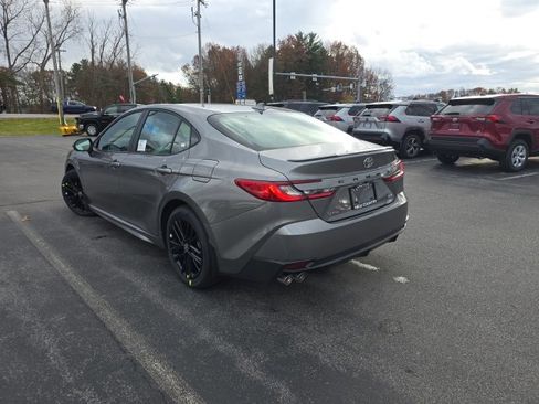 New 2026 Toyota Camry SE image 5
