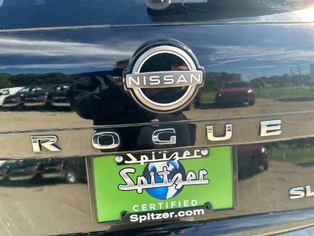 Used 2023 Nissan Rogue SL AWD/4WD image 52