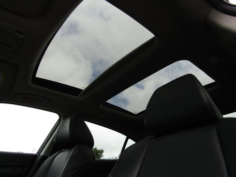 Used 2018 Nissan Maxima Platinum FWD image 12