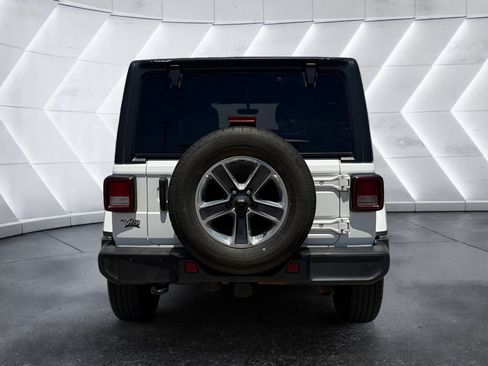 Used 2023 Jeep Wrangler Unlimited Sahara w/ Cold Weather Group AWD/4WD image 5
