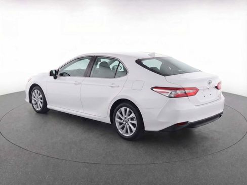 Used 2024 Toyota Camry LE image 4
