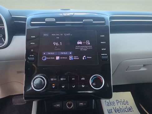 Used 2022 Hyundai Tucson SE image 10