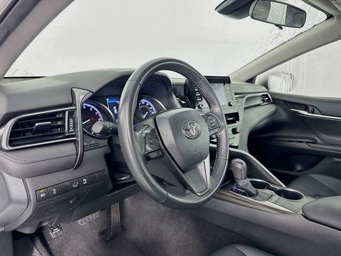 Used 2023 Toyota Camry SE image 12