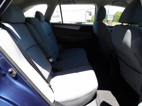 Used 2019 Subaru Outback 2.5i AWD/4WD image 9