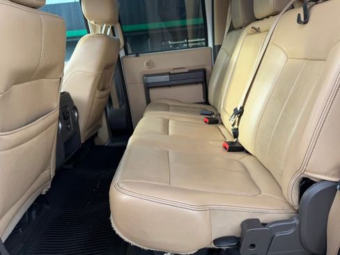Used 2012 Ford F250 Lariat w/ Lariat Interior Pkg image 17