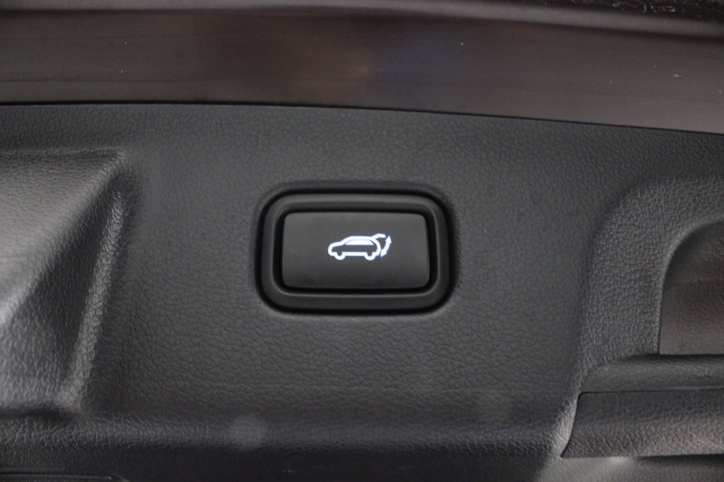 Certified 2024 Hyundai Palisade Limited FWD image 18