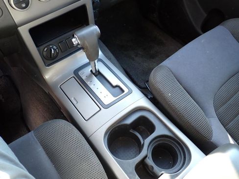 Used 2006 Nissan Pathfinder SE w/ (P01) Se Premium Pkg image 33