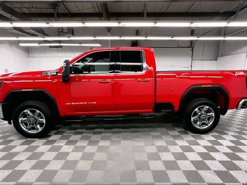 Used 2025 GMC Sierra 2500 SLE w/ SLE Value Package; AWD/4WD image 14
