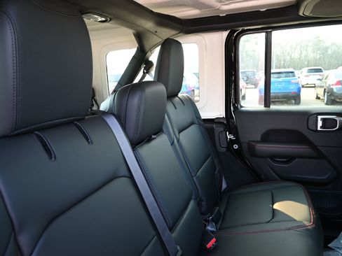 New 2026 Jeep Wrangler Unlimited Rubicon image 21