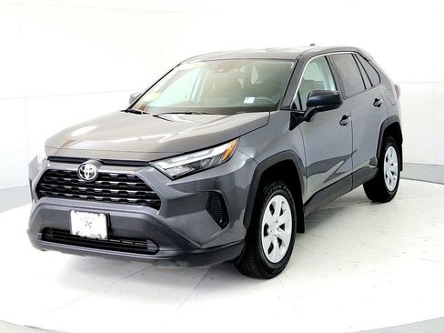 Used 2024 Toyota RAV4 LE AWD/4WD image 2
