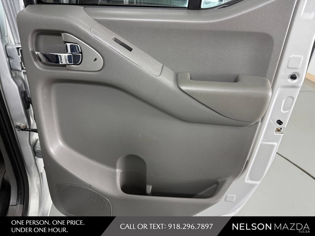 Used 2019 Nissan Frontier SV RWD image 39