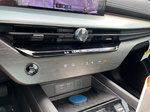New 2026 Nissan Murano Platinum w/ Cargo Package AWD/4WD image 39