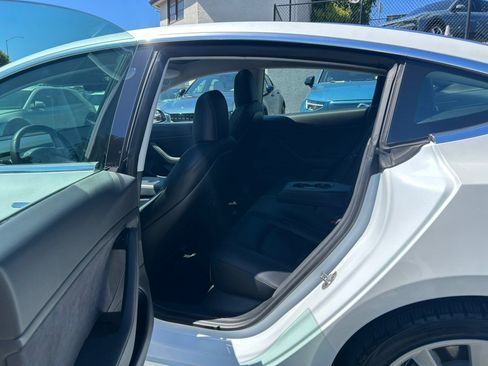 Used 2020 Tesla Model 3 Long Range AWD/4WD image 43
