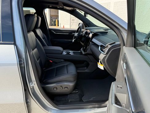 New 2026 GMC Acadia Elevation w/ Black Edition image 28