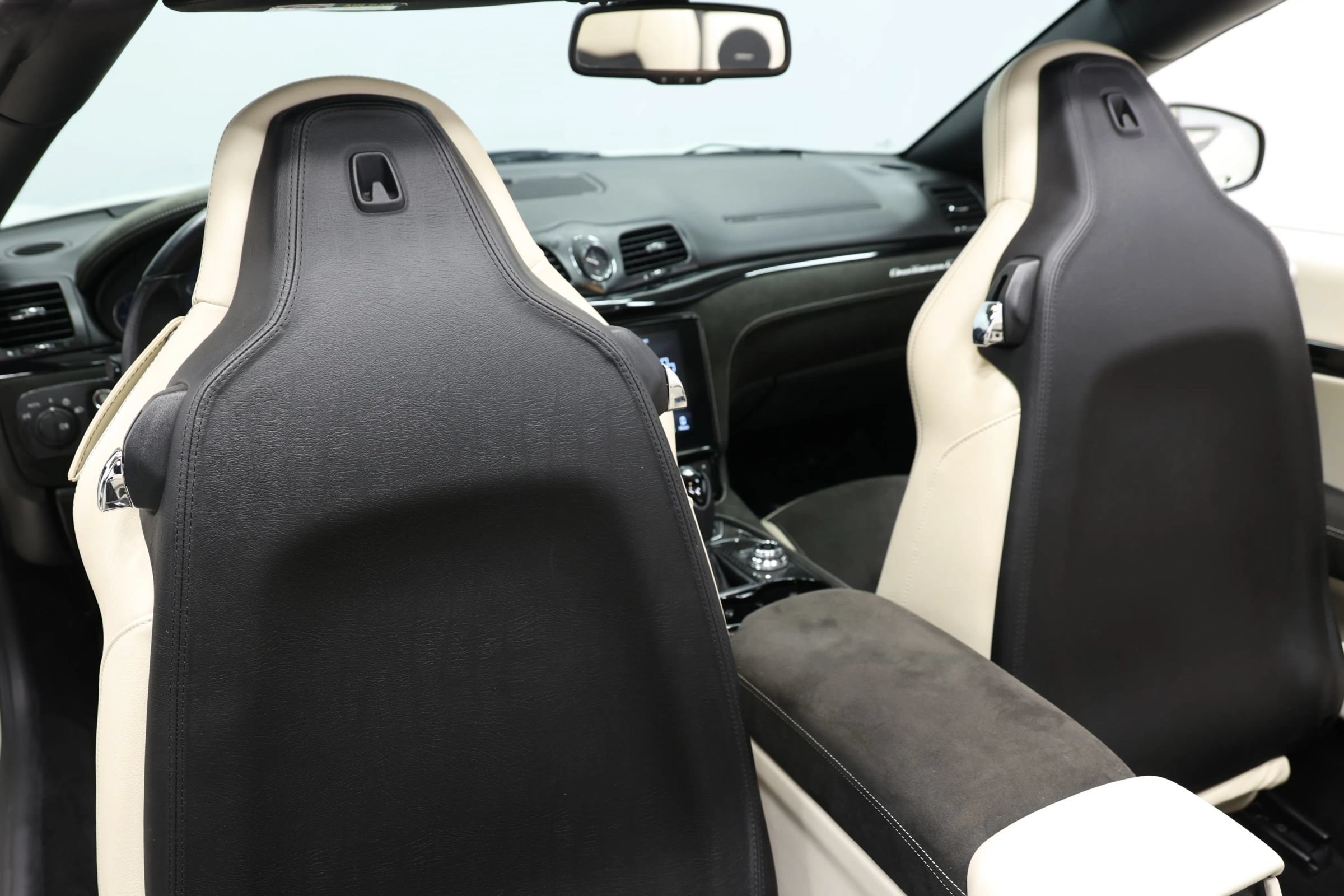 Used 2018 Maserati GranTurismo Sport RWD image 52