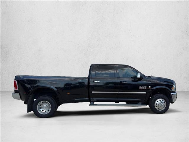 Used 2017 RAM 3500 Laramie w/ Convenience Group AWD/4WD image 4