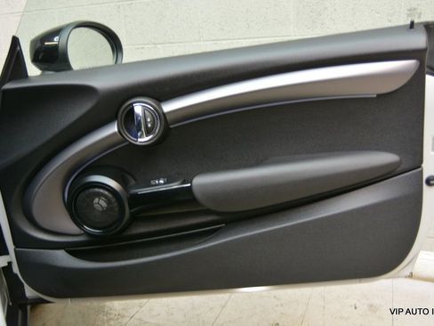 Used 2022 MINI Cooper S w/ Premium Package image 8