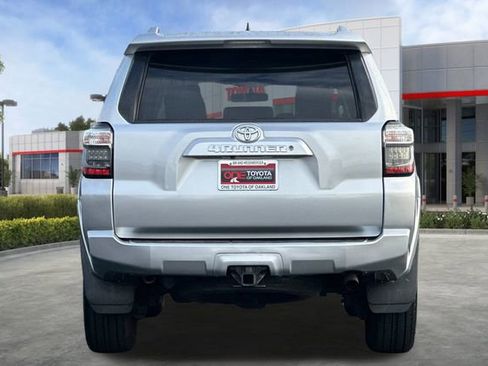 Certified 2017 Toyota 4Runner SR5 image 5