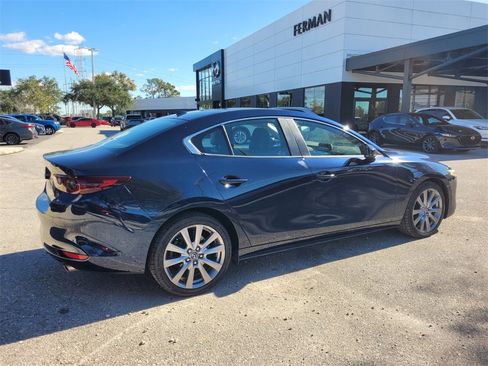 Used 2019 MAZDA MAZDA3 Sedan w/ Preferred Package image 15