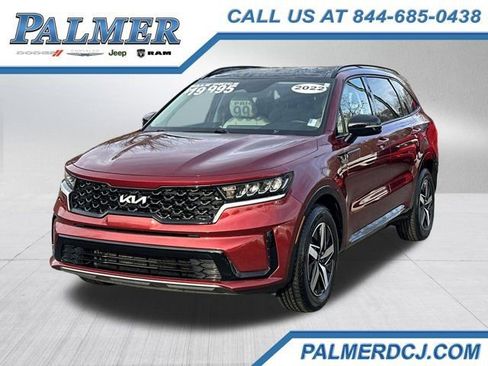Used 2022 Kia Sorento S w/ Panoramic Sunroof Package image 1