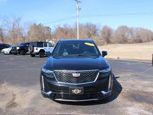 Used 2024 Cadillac XT6 Premium Luxury image 13