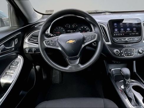 Used 2024 Chevrolet Malibu LT FWD image 8