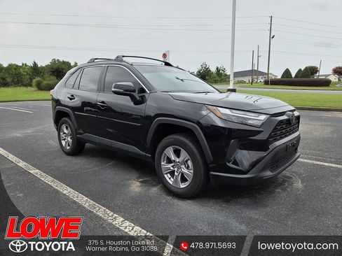 Used 2025 Toyota RAV4 XLE w/ Convenience Package AWD/4WD image 1