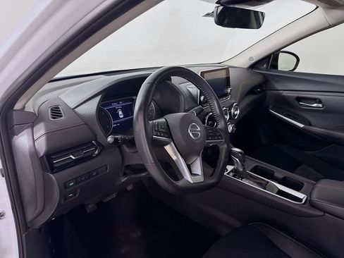 Used 2023 Nissan Sentra SR w/ Electronics Package image 9