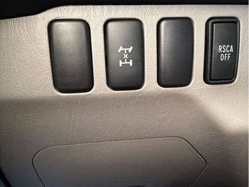 Used 2004 Toyota 4Runner Sport AWD/4WD image 20