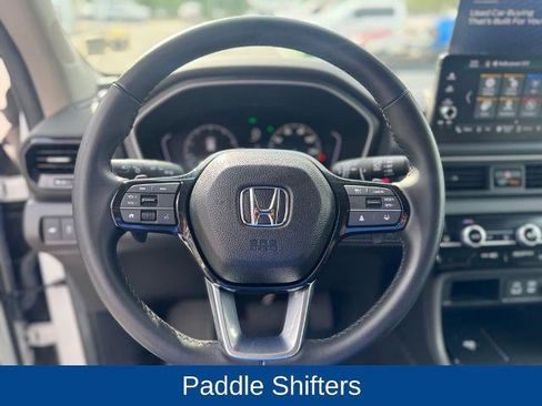 Used 2025 Honda Pilot EX-L image 13