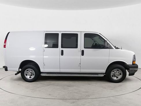 Used 2024 Chevrolet Express 2500 w/ Driver Convenience Package RWD image 6